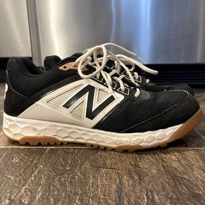 New Balance Mens 3000 Turf Baseball Shoes Size 11.5, Used.